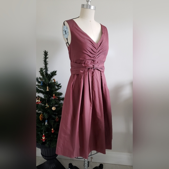 banana republic mad men pink dress The Recessionista: New Banana Republic 'Mad Men' collection to Launch March 1